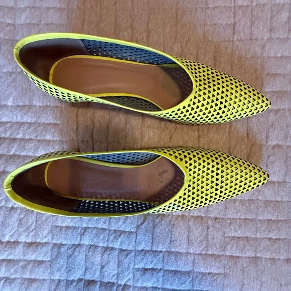 Rachel Comey Clemmie Kitten S-Punch in Banana - Picture 3 of 6